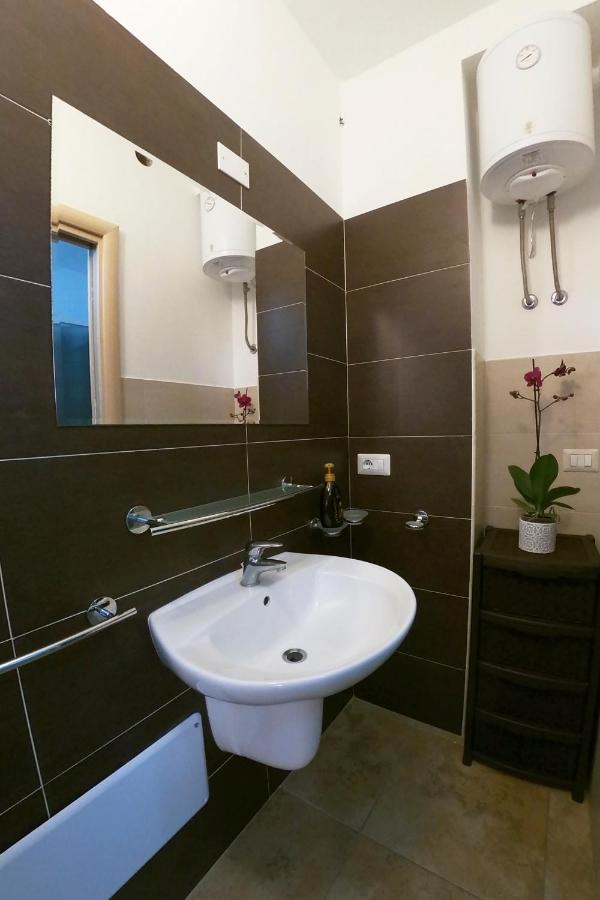 West Sardinia Apartments カブラス エクステリア 写真