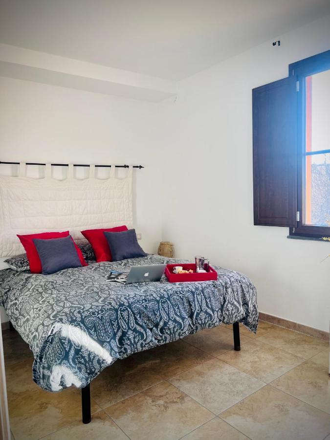 West Sardinia Apartments カブラス エクステリア 写真